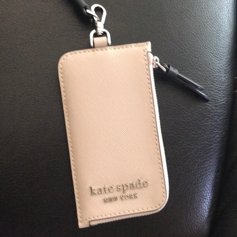 Kate Spade Medium L-zip wallet holder